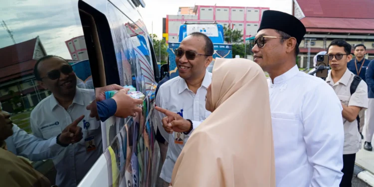 Kantor Perwakilan Bank Indonesia (KPwBI) Provinsi Kalimantan Timur bersama perbankan kembali menghadirkan layanan penukaran uang Rupiah guna memenuhi kebutuhan uang layak edar masyarakat selama Ramadan dan Idulfitri 2026 (foto: BI Kaltim)